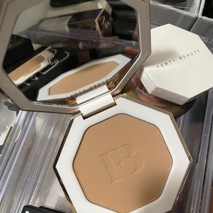 Fenty Beauty Sun Stalk’r Instant Warmth Bronzer